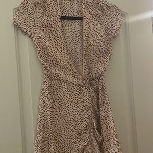 NWOT Kittenish wrap dress